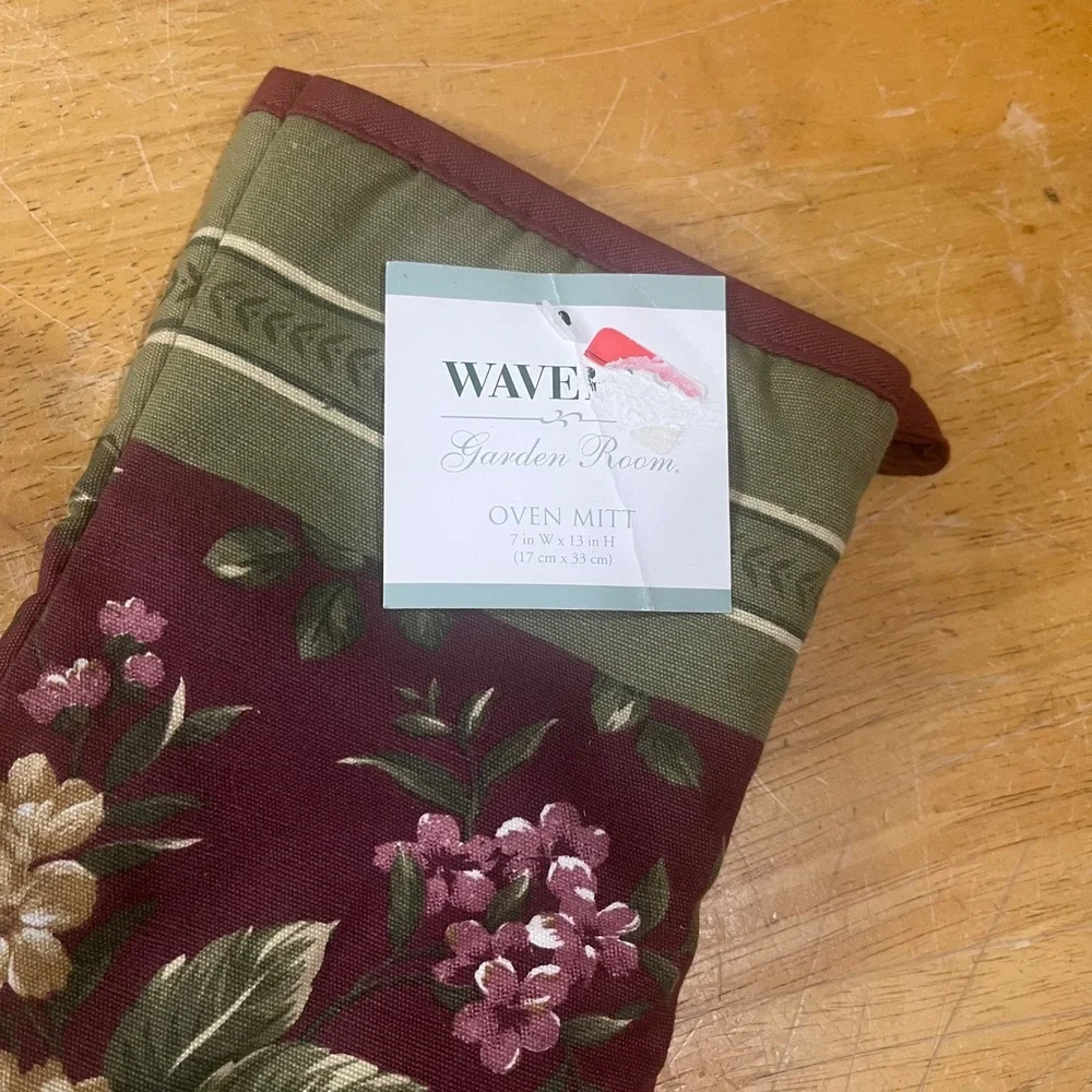 Waverly Garden Room Floral Manor Oven Mitt Burgundy Green Cotton Vtg New
